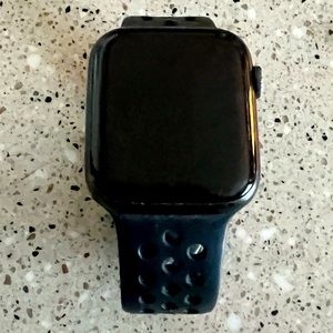 Apple Watch Series 5 (GPS) 44mm Aluminum Case with Black Sport Band - Space Gray